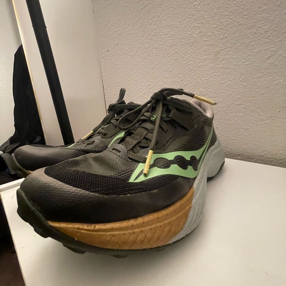 Saucony Endorphin Edge 'Umbra Slime' 7.5 - Picture 2 of 6